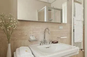 Milan Royal Suites 酒店