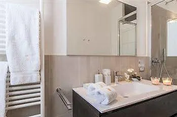 Milan Royal Suites 酒店