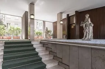 Milan Royal Suites 0*,