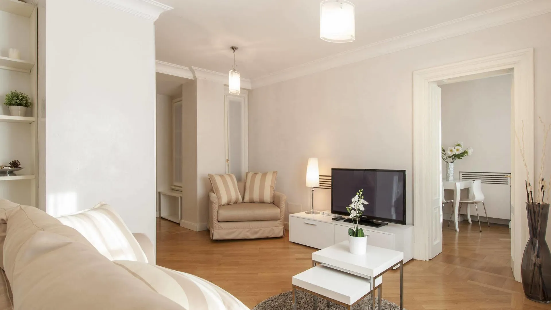 Milan Royal Suites 酒店